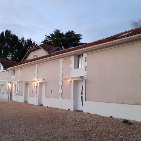 05 - Tres Joli 3 Pieces Neuf 2 Chambres, Logement Tout Equipe Pour 1 A 4 Personnes Maximum, Vue Sur Jardin Avec Parking Privatif, Grand Fourgon Possible, Tout Le Linge De Maison Est Fourni Annesse-et-Beaulieu Esterno foto