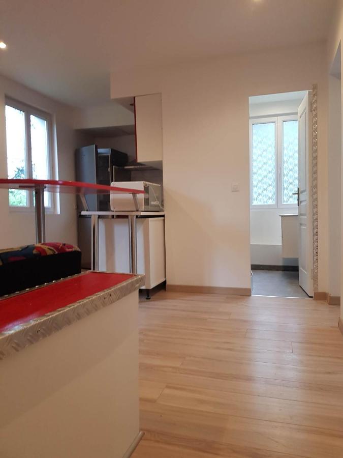 05 - Tres Joli 3 Pieces Neuf 2 Chambres, Logement Tout Equipe Pour 1 A 4 Personnes Maximum, Vue Sur Jardin Avec Parking Privatif, Grand Fourgon Possible, Tout Le Linge De Maison Est Fourni Annesse-et-Beaulieu Esterno foto